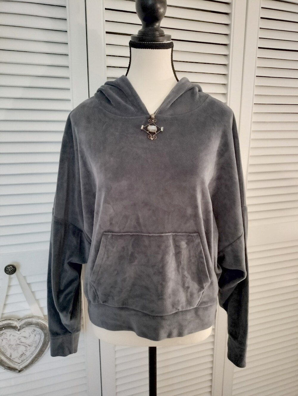 ⚜️ American Eagle Velour Cropped Hoodie - Size S